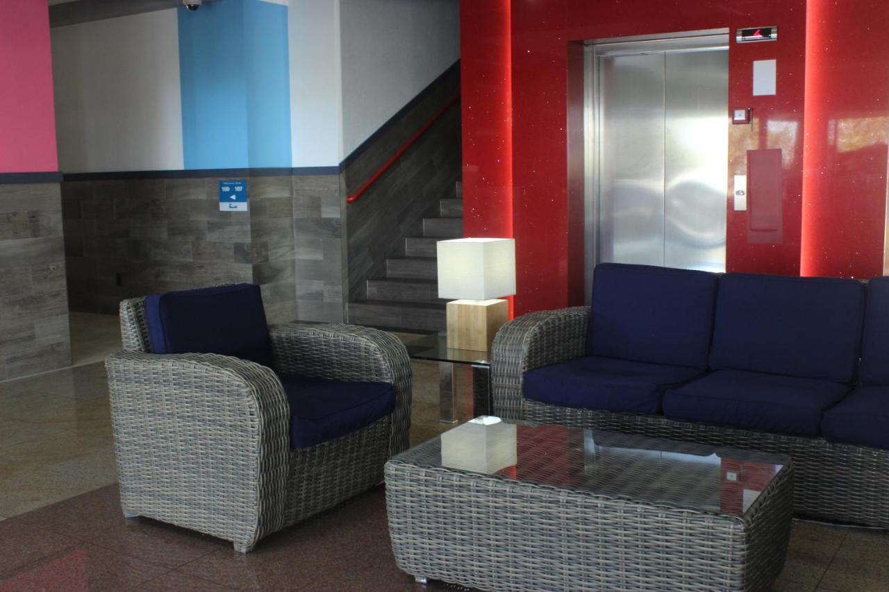 Beverly Hills: Hotel And Business Nuevo Cuscatlan Eksteriør bilde