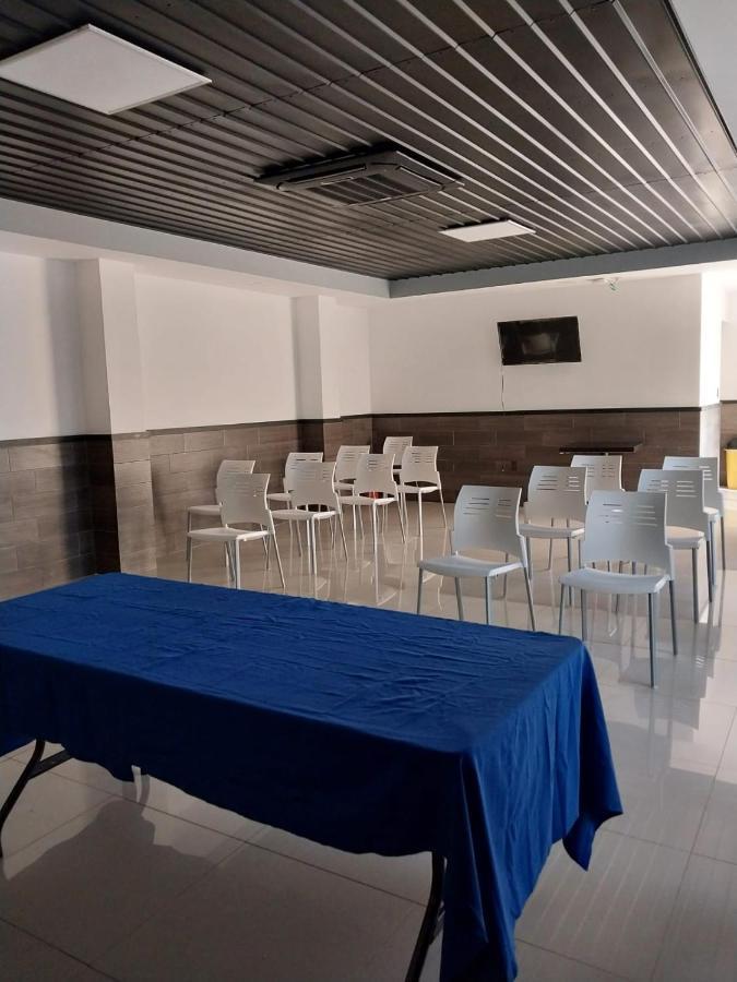 Beverly Hills: Hotel And Business Nuevo Cuscatlan Eksteriør bilde