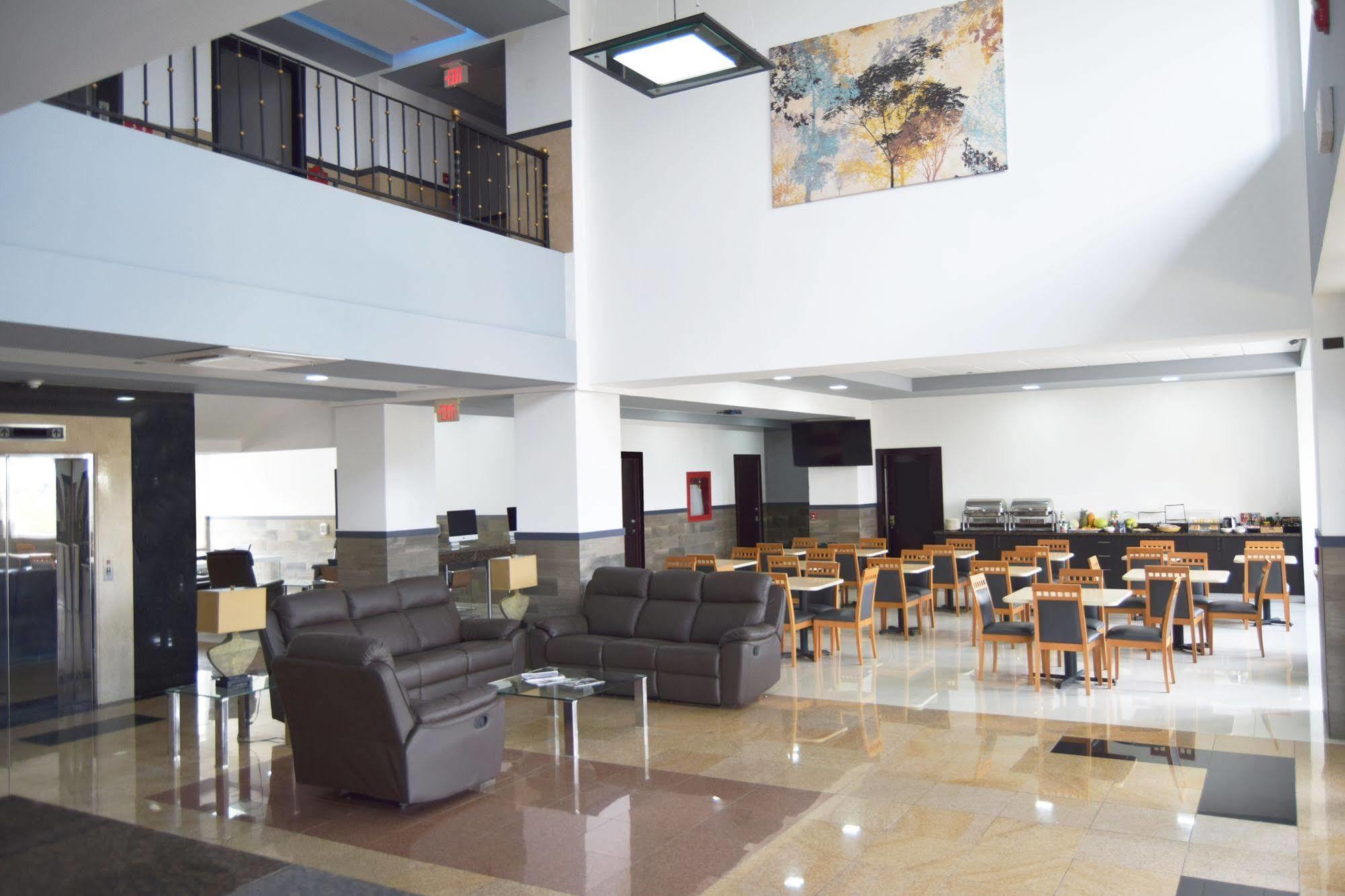 Beverly Hills: Hotel And Business Nuevo Cuscatlan Eksteriør bilde